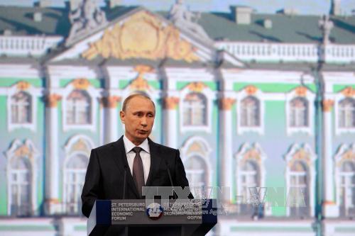 Россия отреагировала на продление США антироссийских санкций